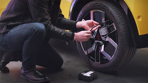 le kit de gonflage - R5 E-Tech électrique - Renault