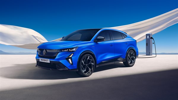 Renault Rafale hyper hybrid E-Tech 4x4 300 ch rechargeable - recharge