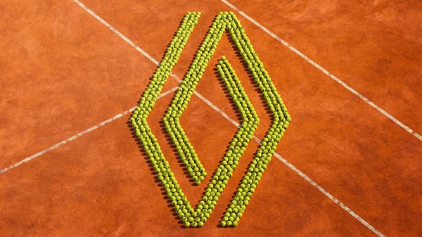 Renault 4 E-Tech électrique Roland-Garros-parteneriat