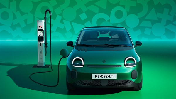 rechargez partout sur la route - Renault Twingo E-Tech électrique