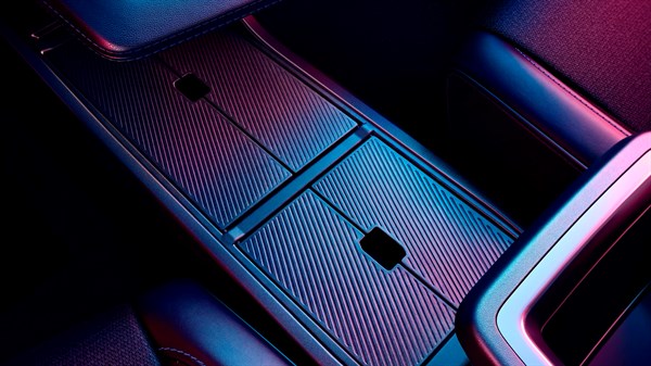rangement console centrale avec couvercle - Renault Megane E-Tech électrique