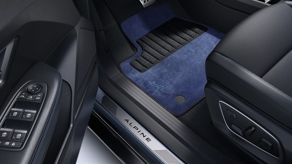 tapis de sol textile premium esprit alpine et seuil de porte noir - Renault Megane E-Tech électrique