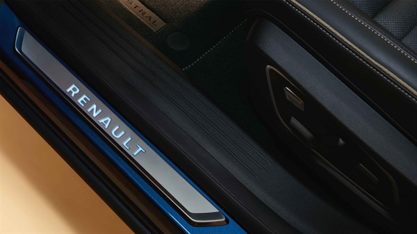 seuil sur mesure et en inox - accessoires - Renault Austral E-Tech full hybrid